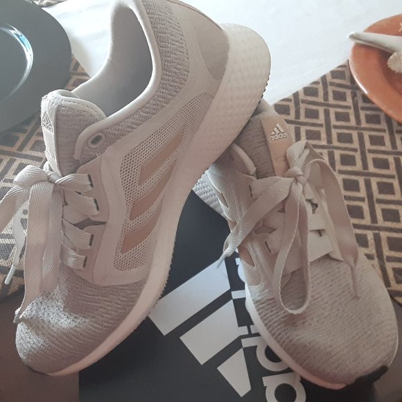 Adidas Edge Lux 4 Women’s Running Shoes Size 7.5 - Picture 2 of 5